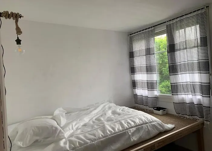 Appartement à 2 Chambres à Coucher